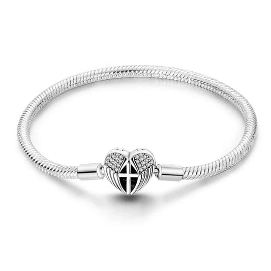 Sparkling Heart Clasp Bracelet